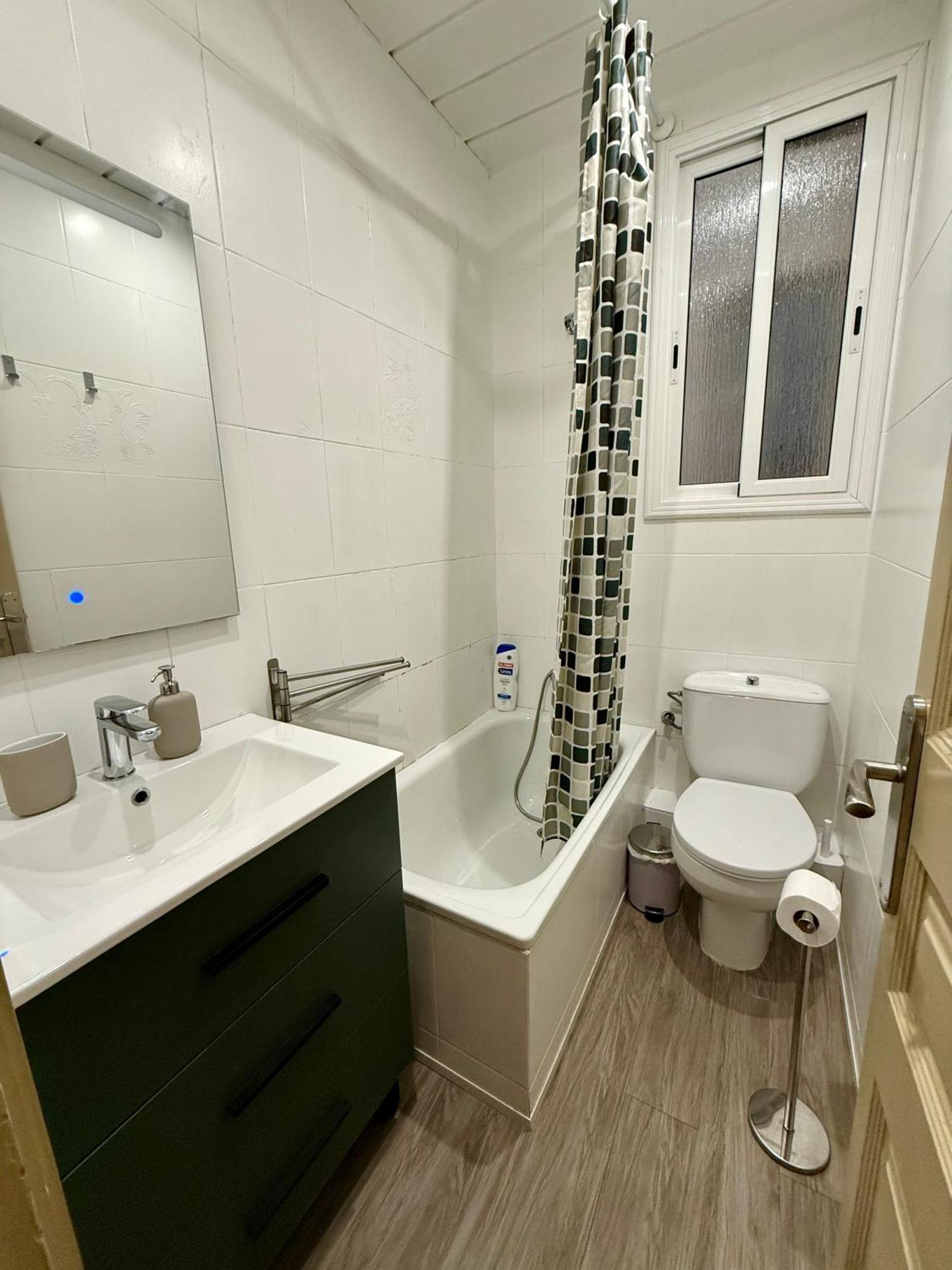 Newly Renovated Stylish Eixample - Great Location บาร์เซโลนา ภายนอก รูปภาพ